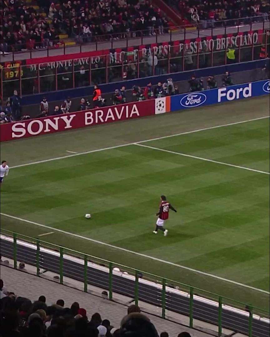 小罗在09年面对皇马时的精彩瞬间