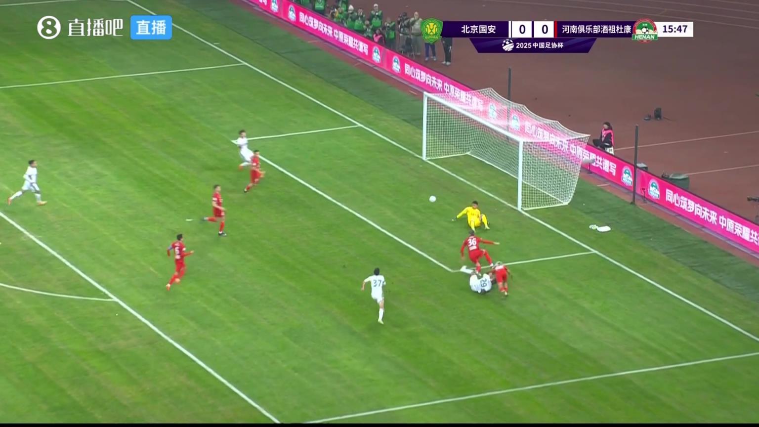 法比奥发飙！法比奥打门制造混乱，随后补射先下一城