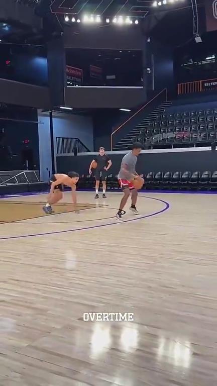 这赛季三分还是没起色啊！阿门休赛期投篮居然还有这样练的