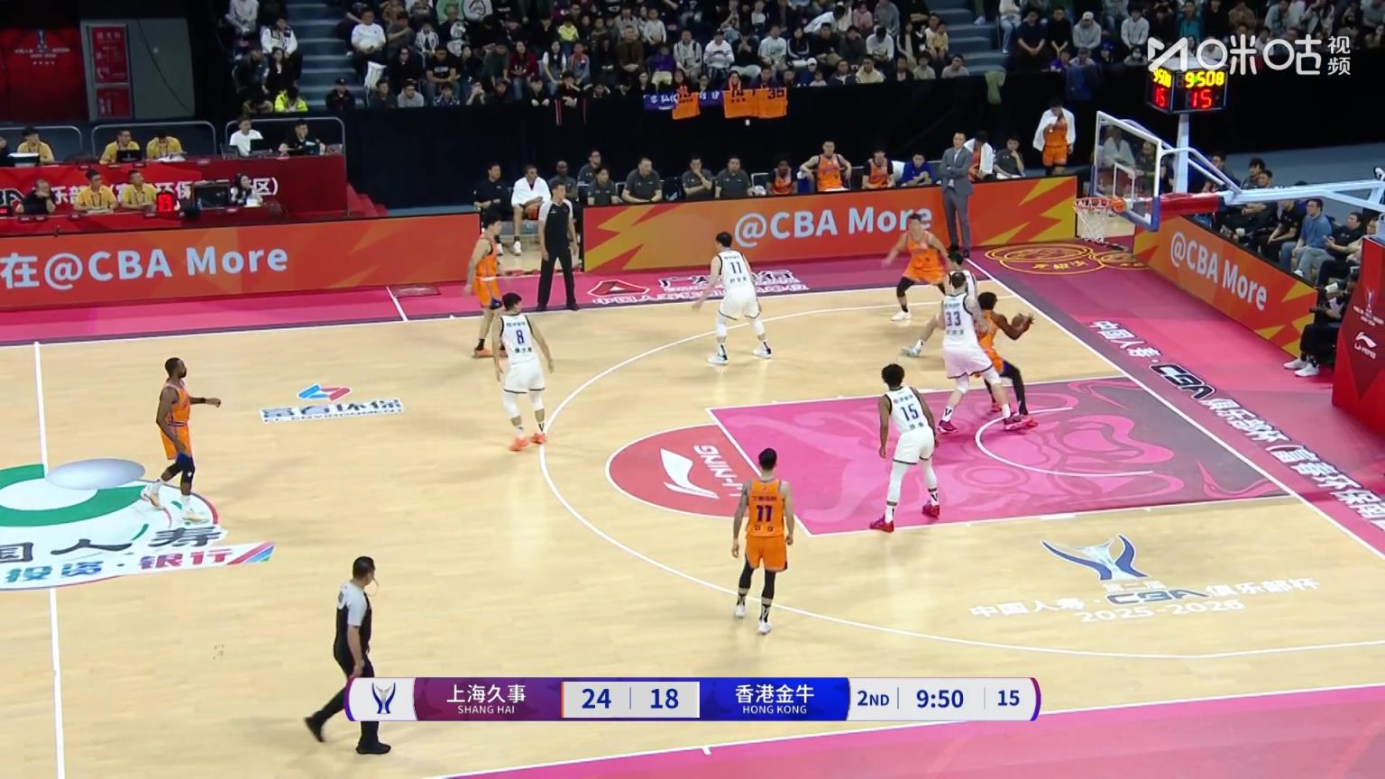 这也太壮了大白边强硬怼开对方外援！上演奥尼尔式霸气重扣！