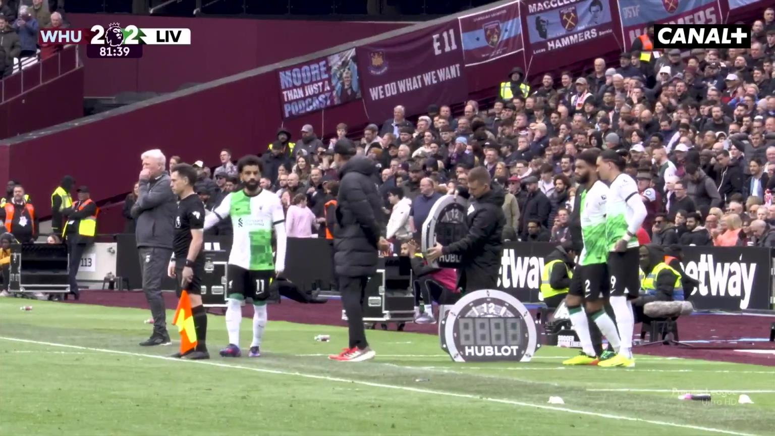 回顾萨拉赫去年和克洛普争吵瞬间，不得不说萨拉赫是真刚啊…