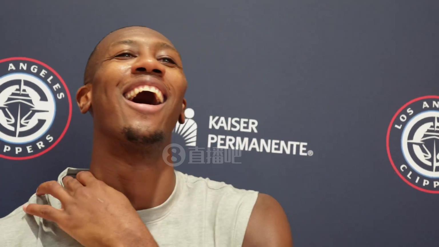 关键回合能做什么来改变结果？快船邓恩开玩笑表示：相信上帝