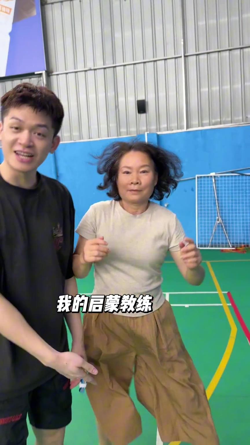 姑妈这三威胁和三步上篮像62岁的水平吗？