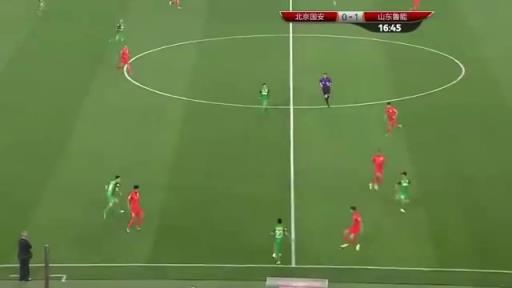 中超恶汉！当年戴琳连环踢惹怒对方，随后直接被撂翻在地