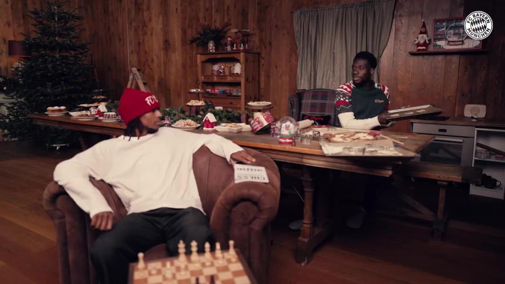 谁的演技最好？拜仁慕尼黑2025圣诞祝福视频！