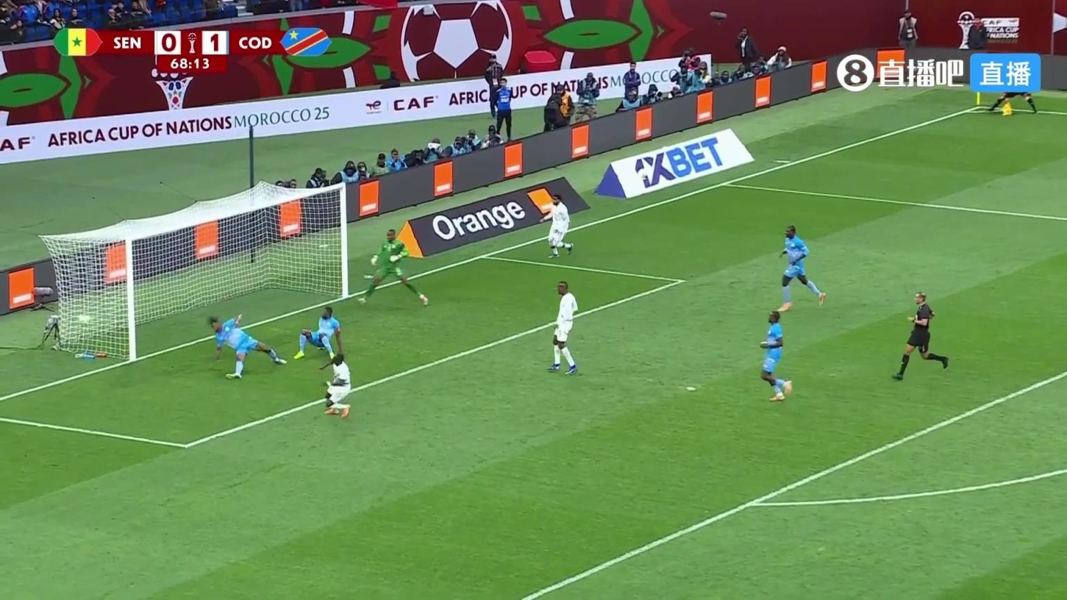 火燎的金刚！塞内加尔利用对手后防失误，马内补射扳平比分