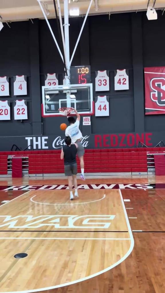 有哪些亮眼的地方？淡厚然训练中的单挑！