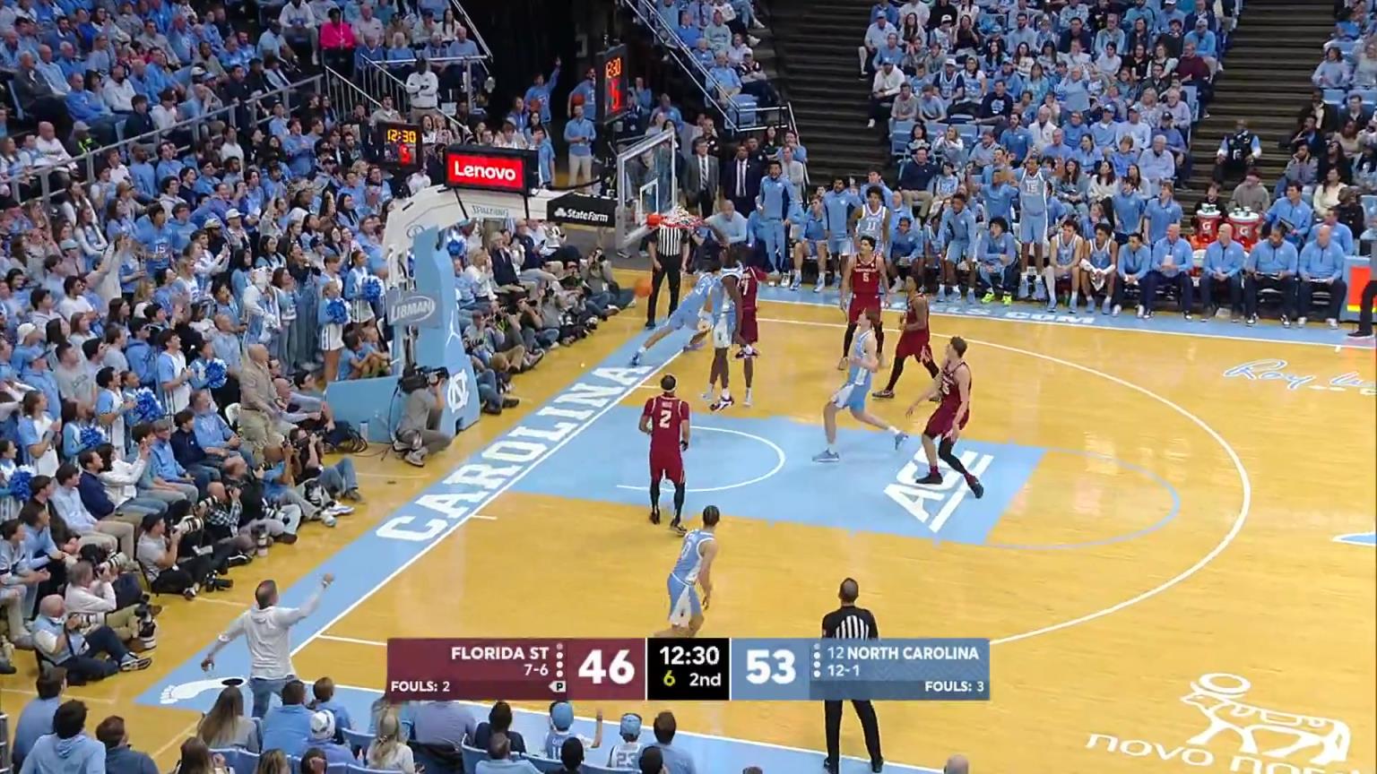 这天赋太让人眼馋了！明年前五热门威尔逊上演相当炸裂的单手暴扣