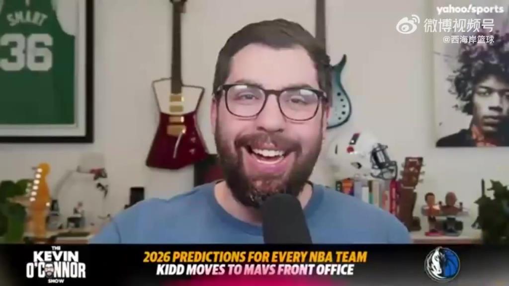 名记：东契奇的吨位又回到之前状态 他防守就像雕像老是被针对