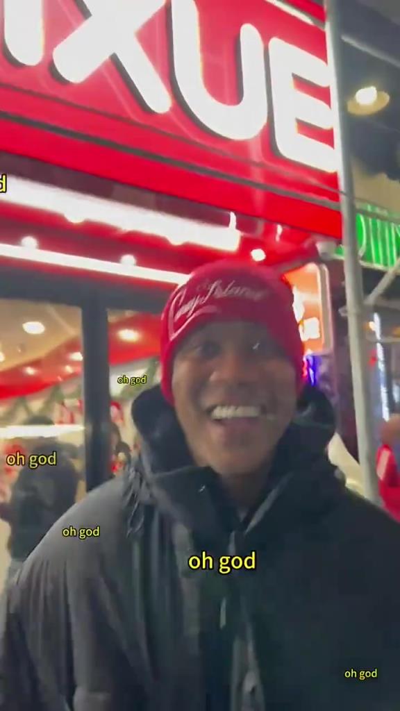 在美国也能喝到中国饮品！马布里探店时代广场蜜雪冰城！