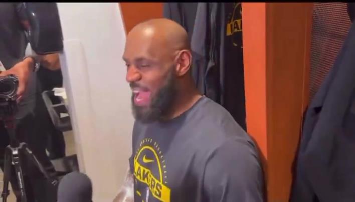 詹姆斯自曝精确出生日期：1984年12月30日，下午4点39