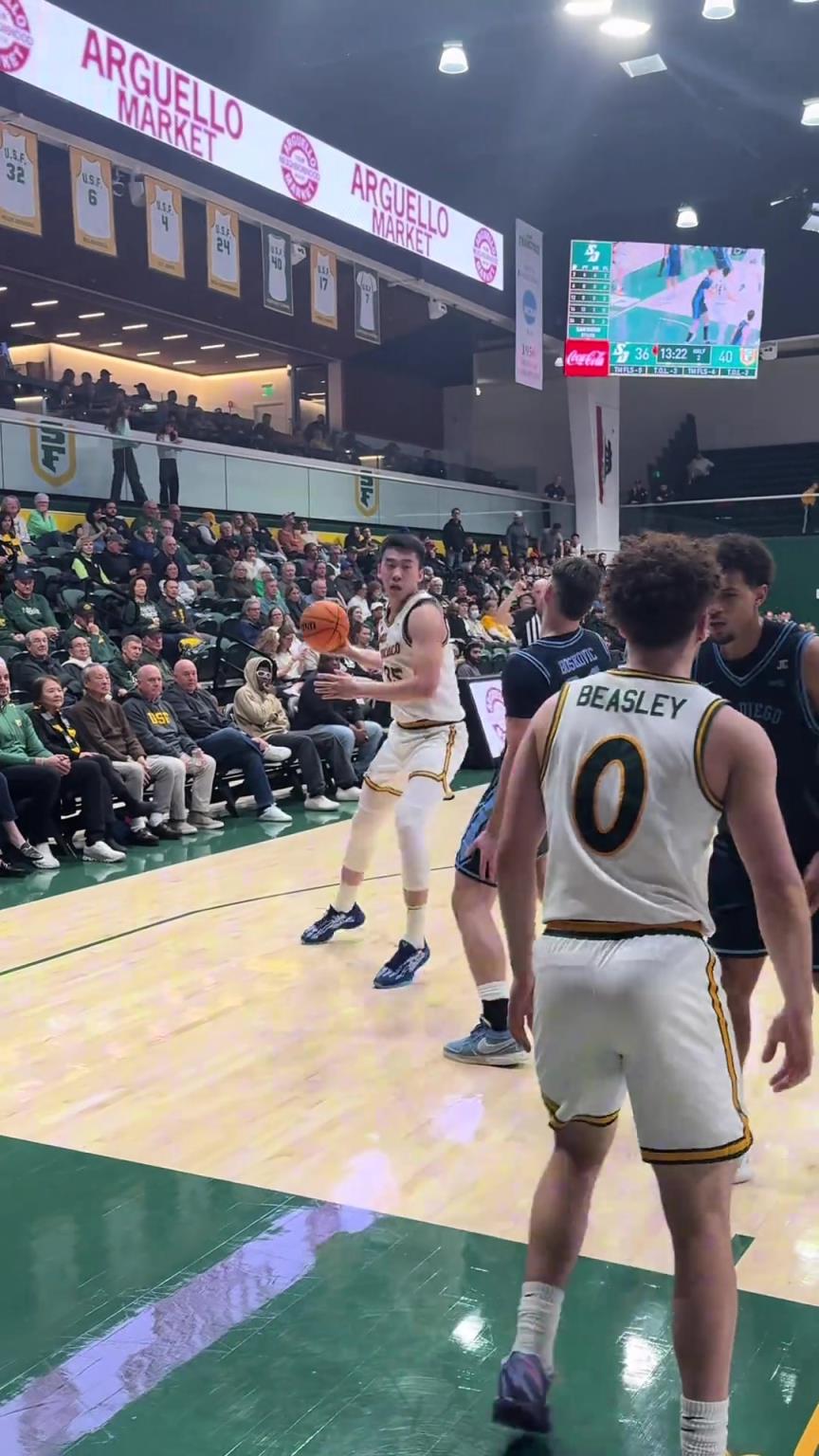 王俊杰现在的持球单打能力越来越强了！