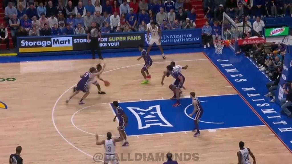 不伤就是状元？皮特森复出狂轰32分6板！进攻技巧太成熟了！