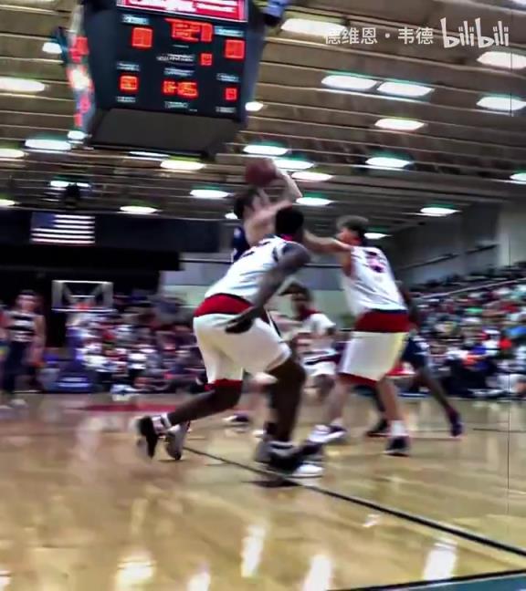 深陷桃色新闻！锡安是否还能兑现当初对他的期待？