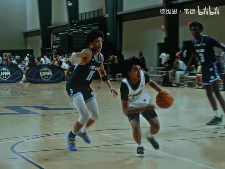 中国男篮的未来！朱正的球风是真的有观赏性！