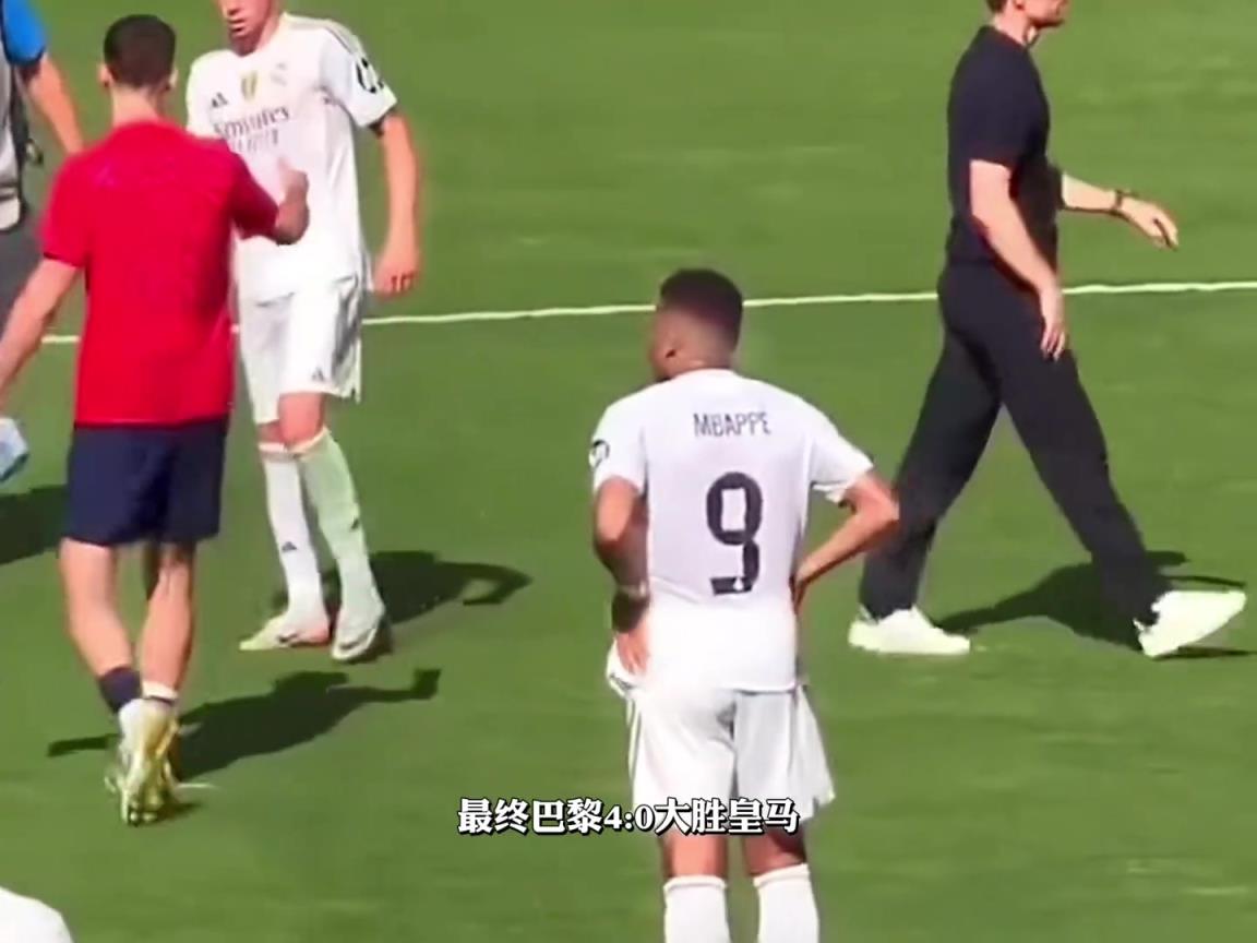 网友：当姆总拒绝为巴萨列队，恩里克一年前的忠告成了最痛的预言