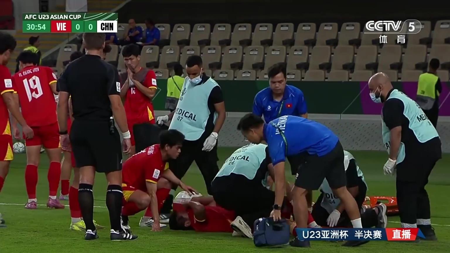 徐阳夸奖向余望和蒯纪闻：体能非常充沛，攻防都做出非常大贡献