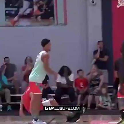 切特当年全网爆火的原因！在训练营戏耍库里还送大帽