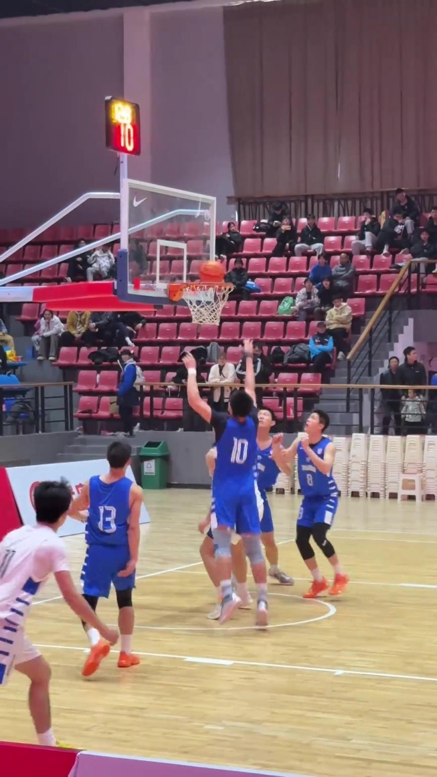 什么叫英雄克制？当对手出现神射手，我方派出盖帽王！