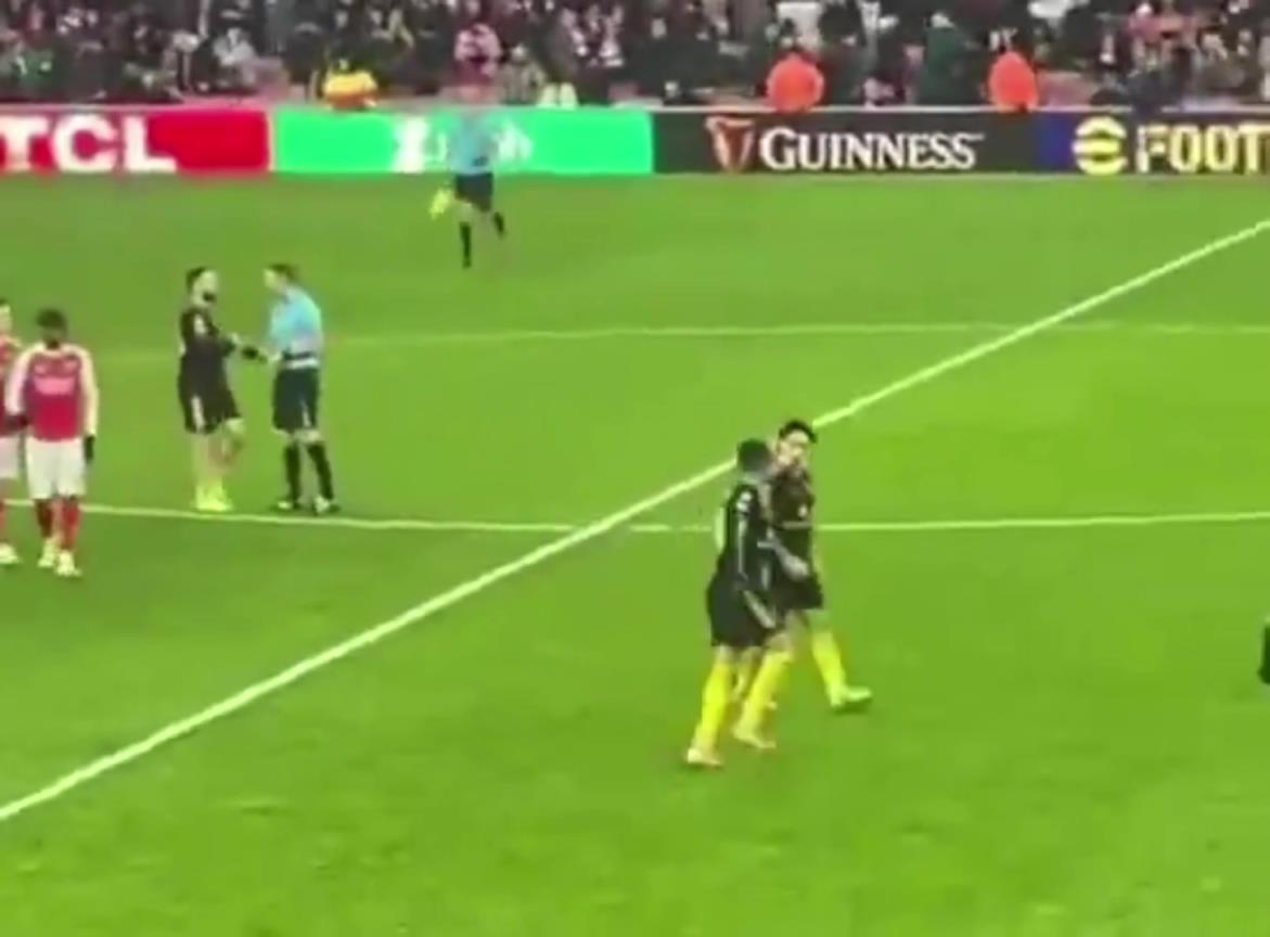 南美人的热情！赛后利桑德罗·马丁内斯差点和卡塞米罗“打”起来