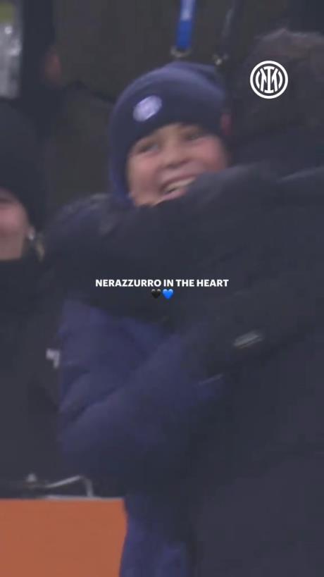 玩的就是心跳！让二追六后国米主帅齐沃拥抱了场边的小球童