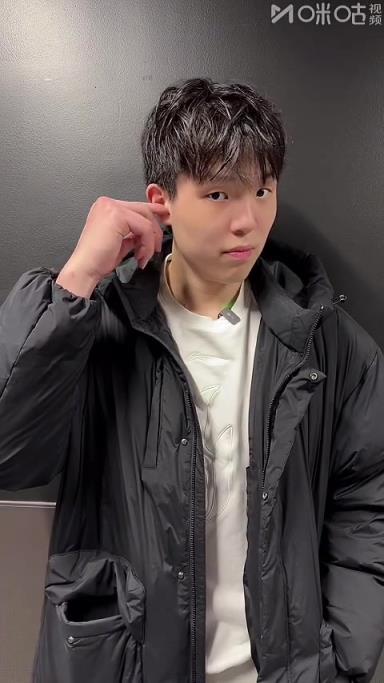 新秀赛怎么打？杨瀚森：我是小弟上场给大哥们传传球就完事