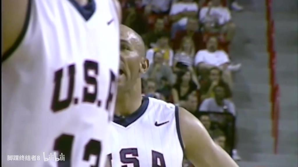基德在国家队这传球，把詹姆斯和科比都喂得舒舒服服的