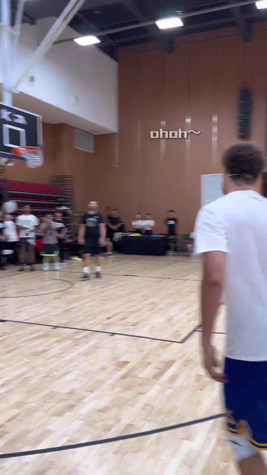 近距离感受下克莱的一攻一防！太全面了