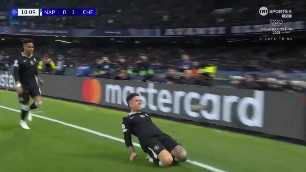 切尔西客场取得领先！恩佐主罚点球命中滑跪庆祝！