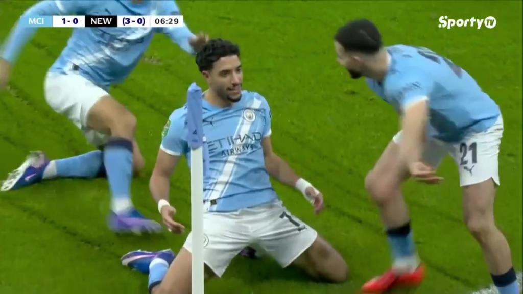 曼城梦幻开局！赖因德斯送妙传，马尔穆什开场6分钟破门！