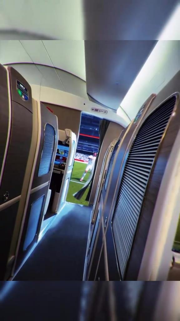 这就是伯纳乌的魅力吗？第一视角体验为皇马踢球！