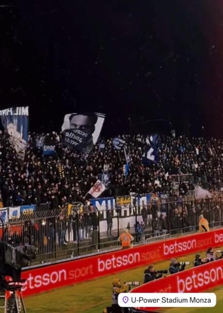 经历上一场炮竹爆炸事件后，本场的国米球迷安分了许多