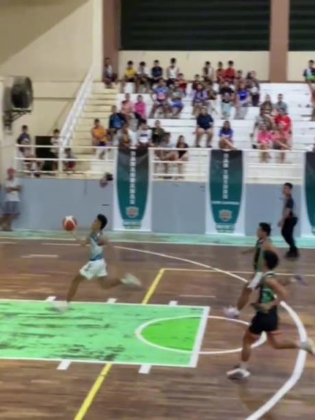 哥们，这个三分线起跳如何？