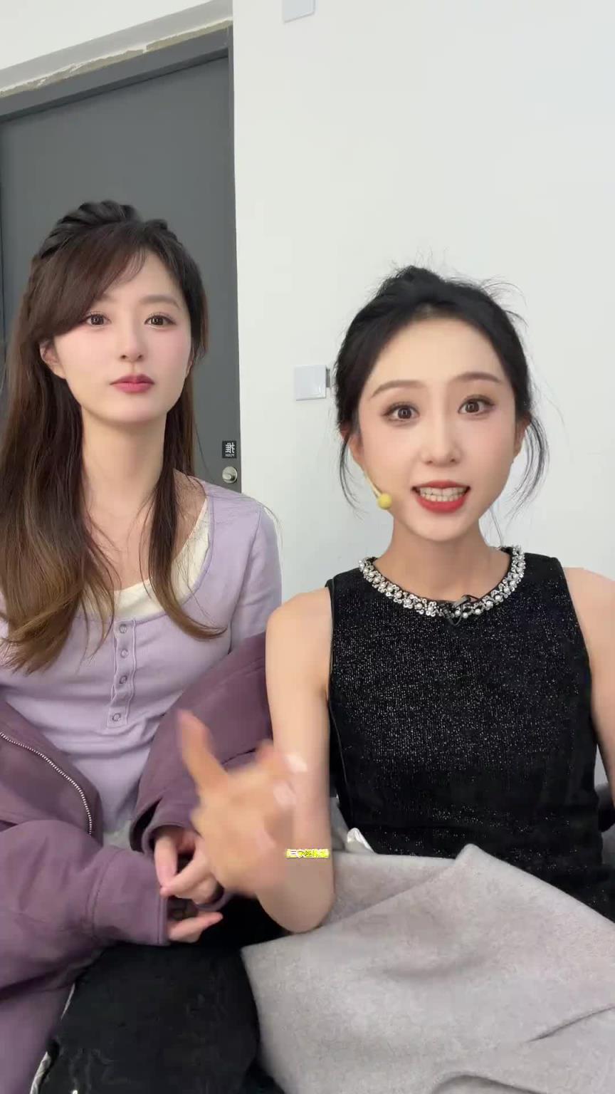 小七与拜月宁玩勇士球迷三字经挑战：又拿格林祭天了