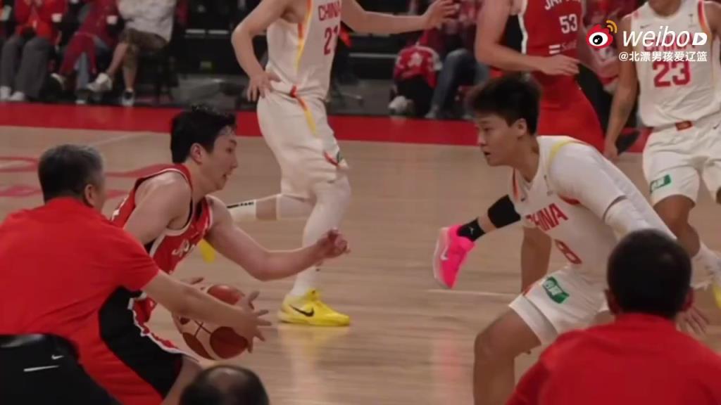 还以为是AI这个视角看，郭导确实差点“抢断”了啊~