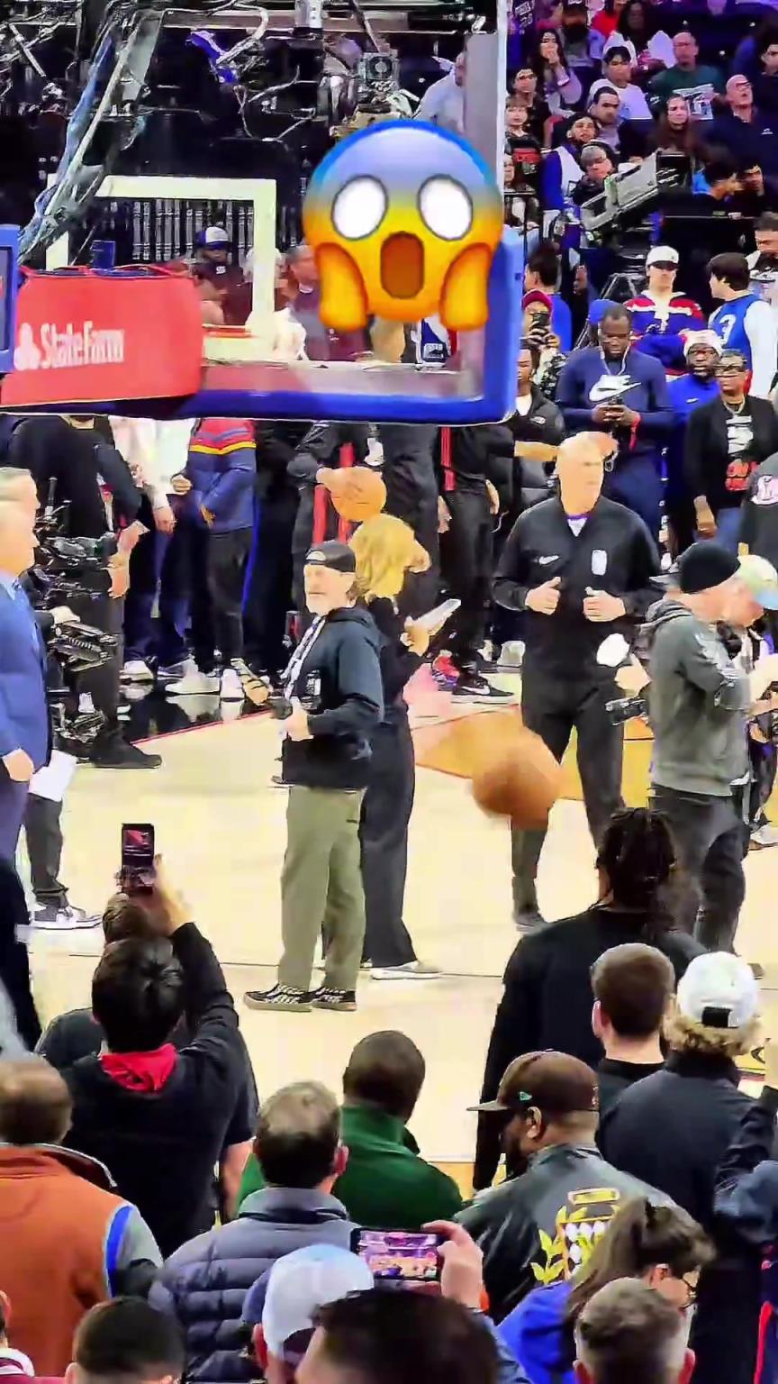 出来看外星人打球！文班赛前热身吸引大批记者&球迷在场边拍摄