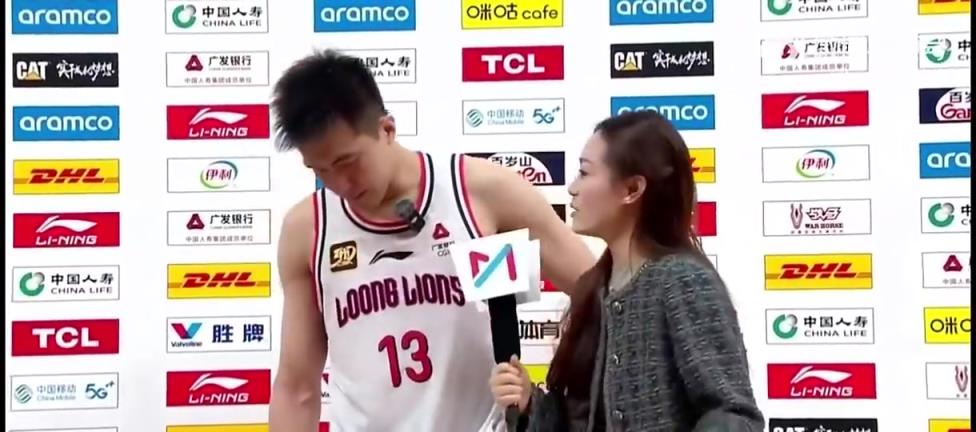 这该死的伤病！郭艾伦此前：有人说我打不了篮球了！要退役了！