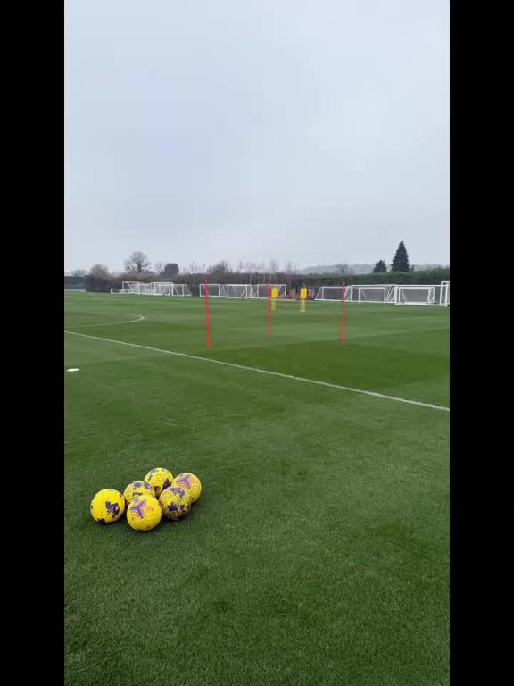 还能重返赛场吗？阿里在恩菲尔德区展开个人训练！