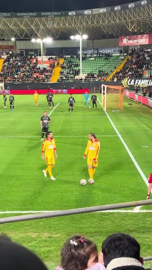 曾经的曼城双子星，如今并肩土耳其