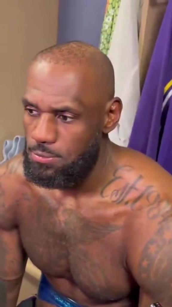 老詹谈被约基奇犯规：裁判说动作很轻微构不成犯规，我也没办法啊