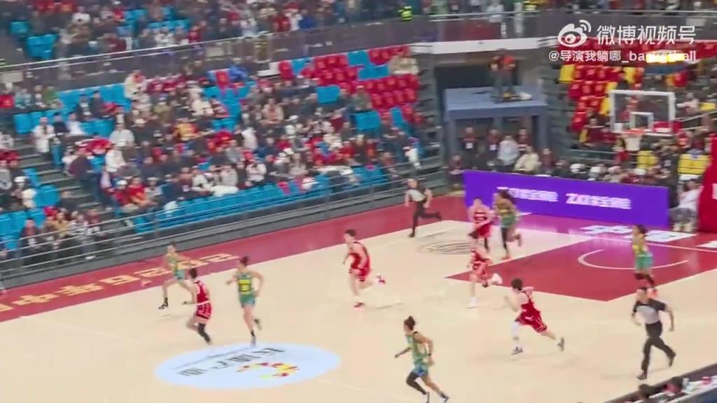 此前中国女篮加时胜巴西 巴西在中圈投进匪夷所思绝平三分