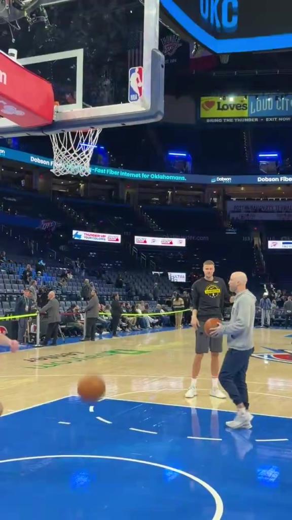 今天对阵雷霆将迎来复出！波津赛前热身罚球线投篮弹无虚发！