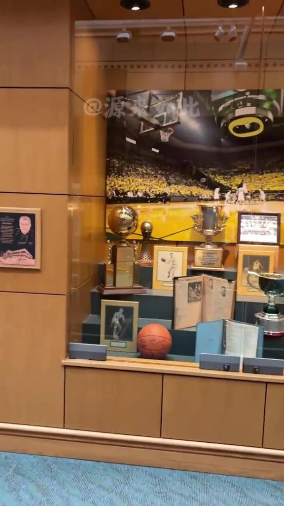 会成为队友吗？张博源访问林葳所在的俄勒冈大学，并拍摄定妆照