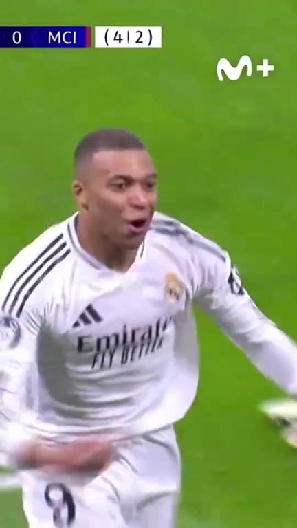 不吹不黑！当年皇马对阵曼城这一波进攻什么水平？