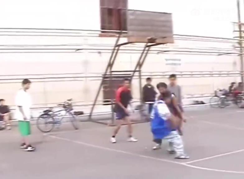 80后和90后的篮球，不是NBA的华丽，是街头的自由