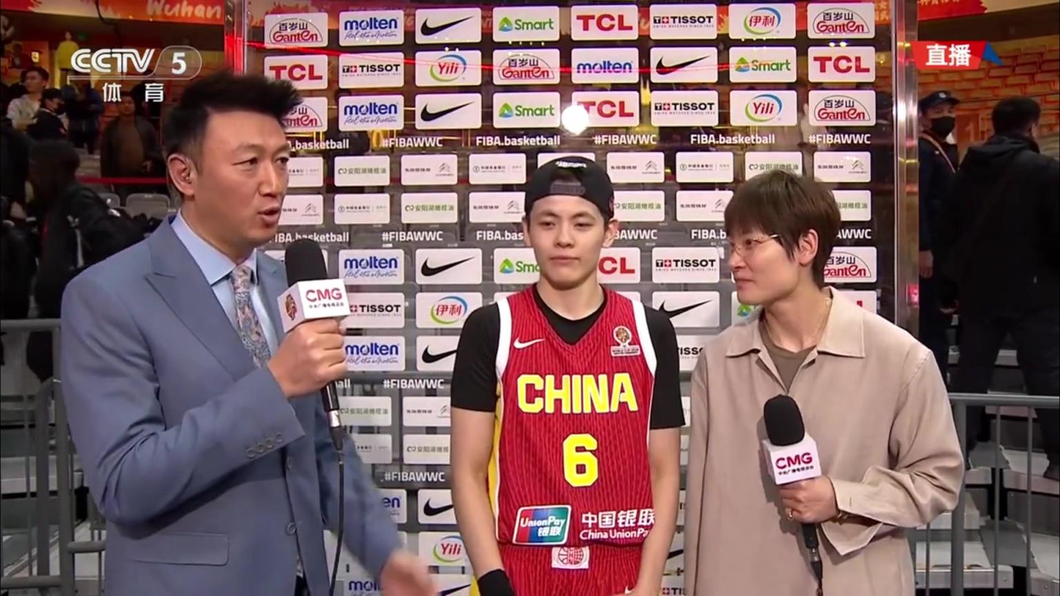 杨舒予赛后接受姐姐杨力维采访：当了队长后才知道当初你有多不容易