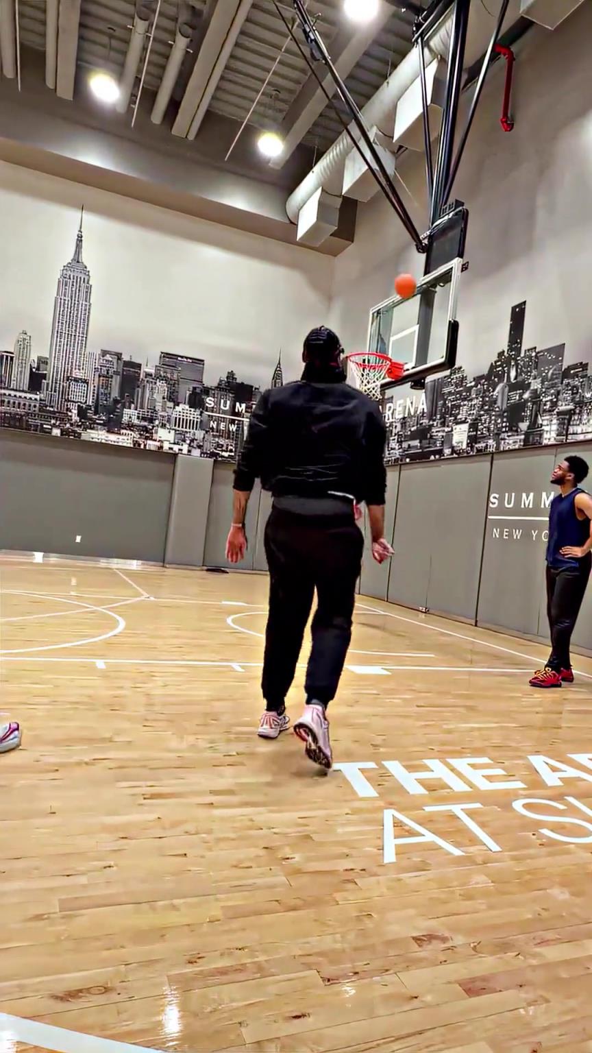 重现！投篮美如画 ！老艺术家的球风