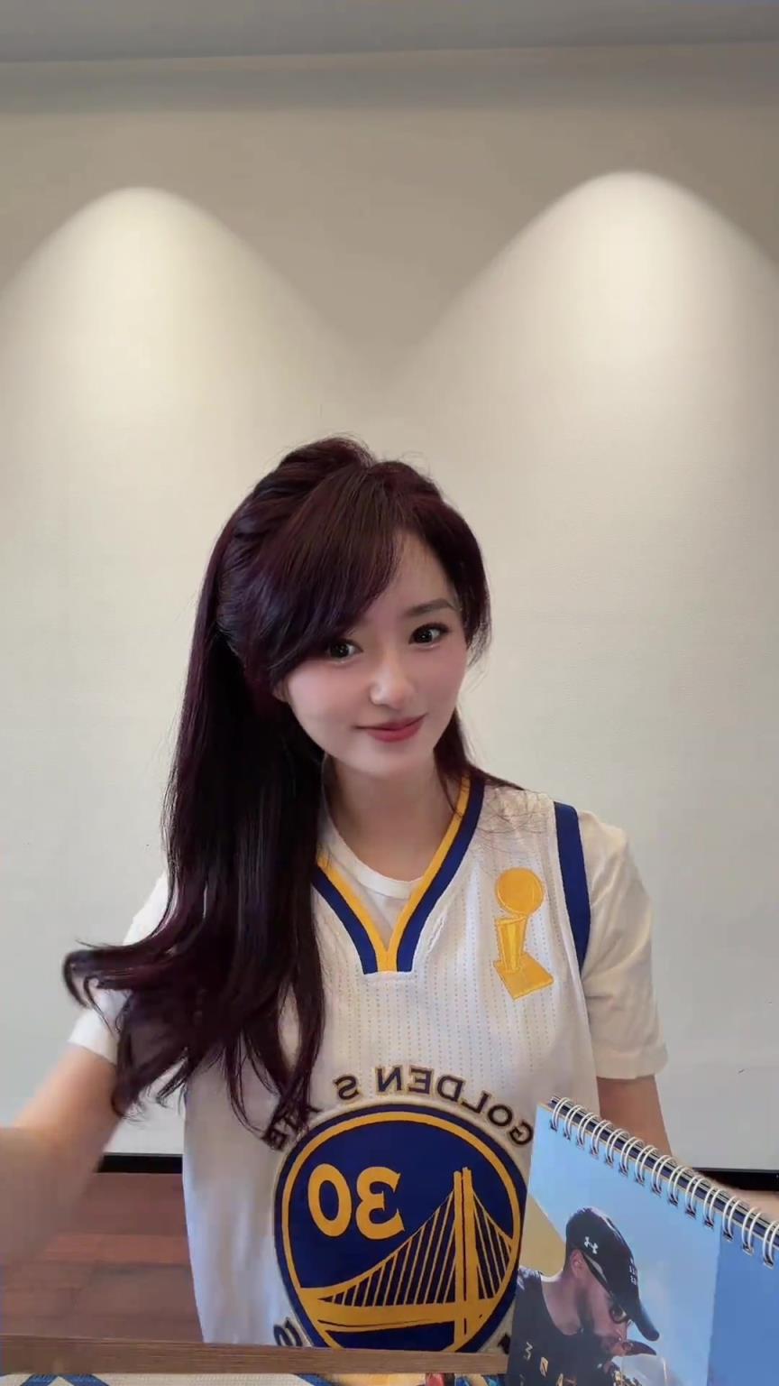 七七看的真仔细 ！“奇迹梦之队”里库里埋的彩蛋你看到了几个？