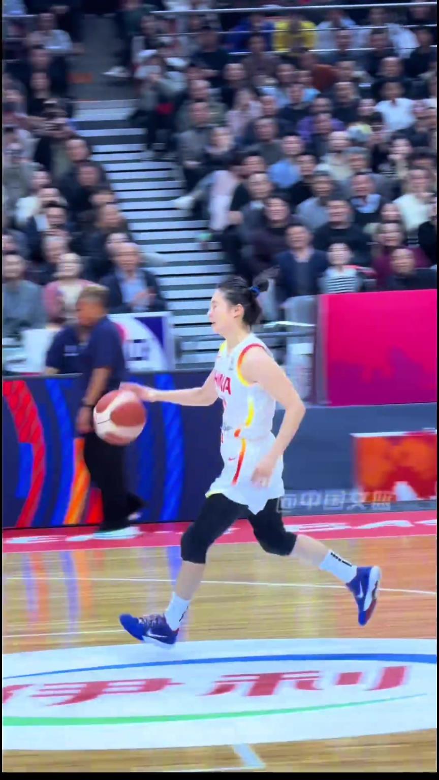 又漂亮又能打的山东妹子 昨晚老将王思雨vs澳洲打得不错！