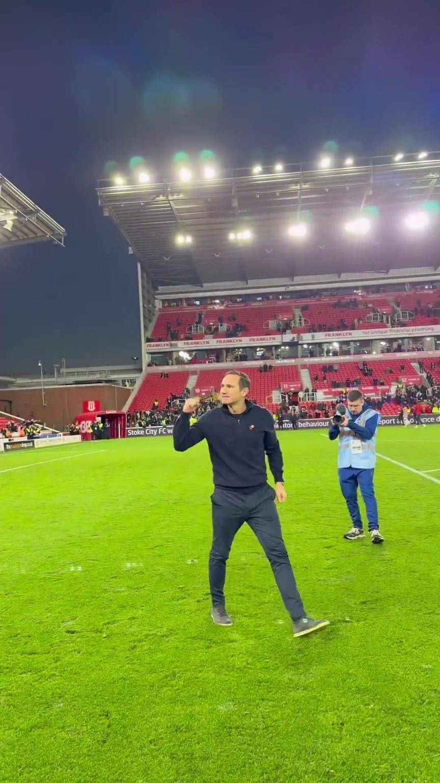 谁还敢说他不行？兰帕德率考文垂英冠9分领跑，这表现简直完美！